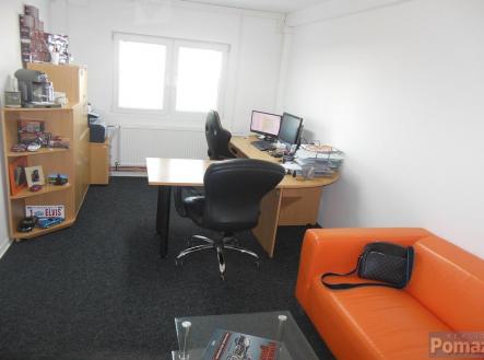 DSCN1367.JPG | Pronájem - kanceláře, 16 m²