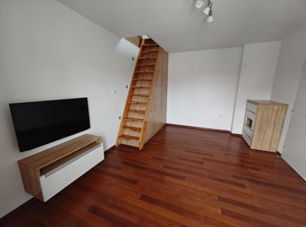 9c5e3d26-149b-4669-98b7-0b97a1c786f0.jpg | Pronájem bytu, 3+1, 72 m²