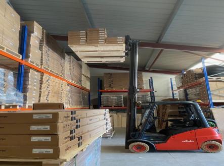 IMG_3377.jpg | Pronájem - skladovací prostor, 317 m²