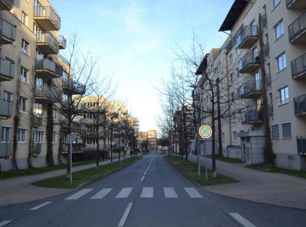 Pronájem bytu, 1+kk, 36 m² obrázek
