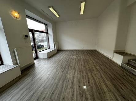 IMG_7357.JPEG | Pronájem - obchodní prostor, 50 m²