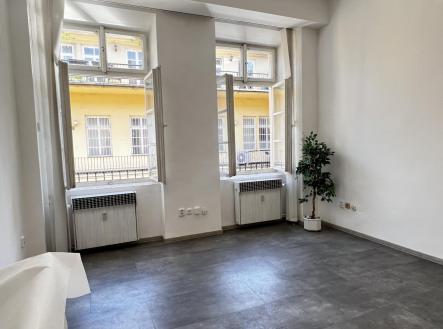 IMG_4269.jpg | Pronájem - komerční objekt, jiný, 20 m²