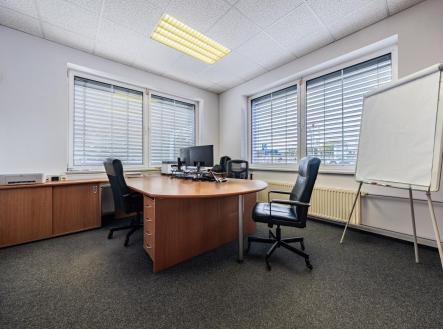 DSCF5776-HDR.jpg | Pronájem - kanceláře, 51 m²