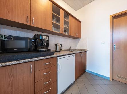 DSCF5797-HDR.jpg | Pronájem - kanceláře, 51 m²