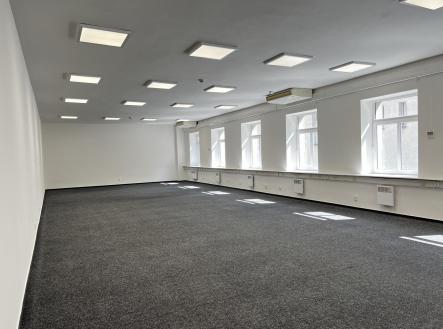 IMG_8335.jpeg | Pronájem - kanceláře, 170 m²