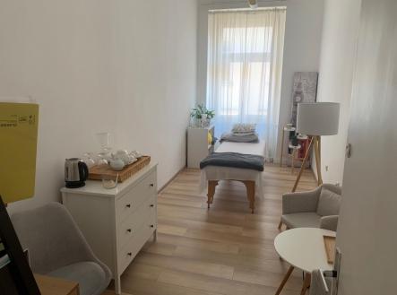 zazen 2.jpg | Pronájem - kanceláře, 13 m²