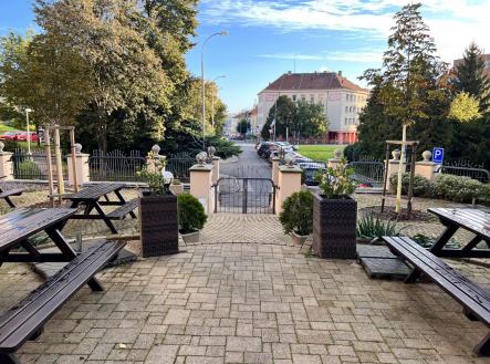 IMG_4263.JPG | Pronájem - restaurace, 350 m²