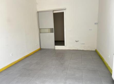 IMG_8862.jpeg | Pronájem - obchodní prostor, 24 m²