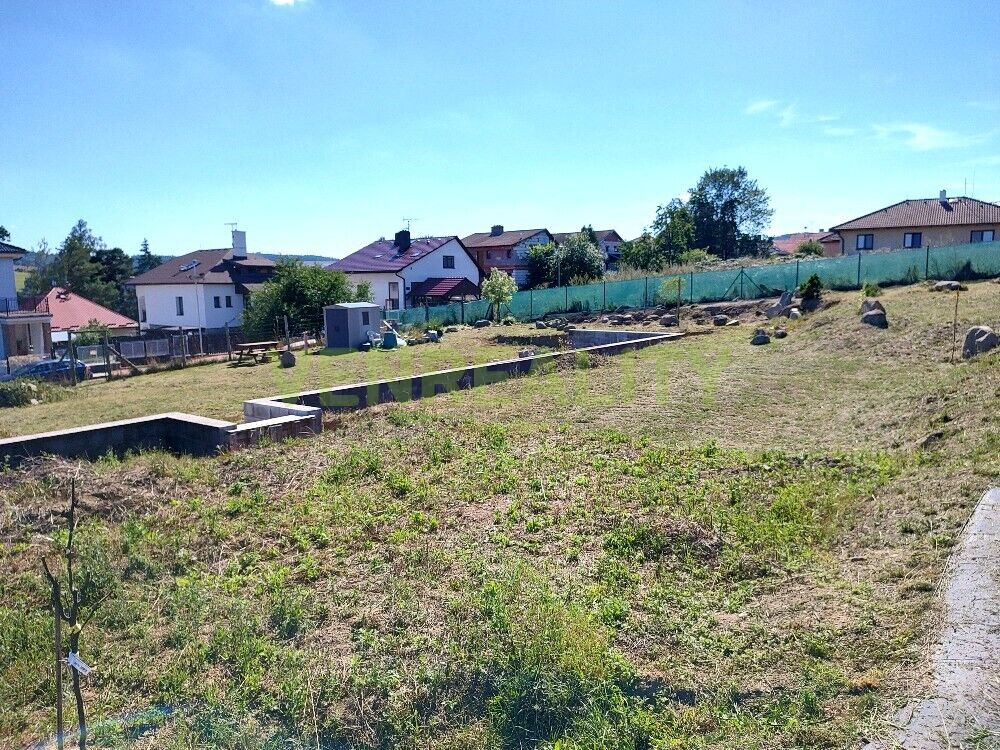 Prodej stavebního pozemku o výměře 1.044 m2,  v obci Netvořice, okr. Benešov