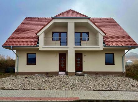 pohled z ulice | Prodej - dům/vila, 123 m²