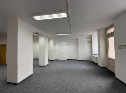 IMG_5009.jpeg | Pronájem - obchodní prostor, 61 m²