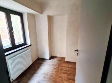 . | Pronájem - obchodní prostor, 46 m²