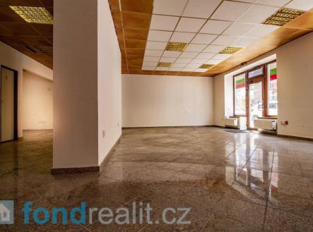 . | Pronájem - obchodní prostor, 85 m²