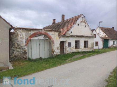 . | Prodej - zemědělský objekt, 1 473 m²