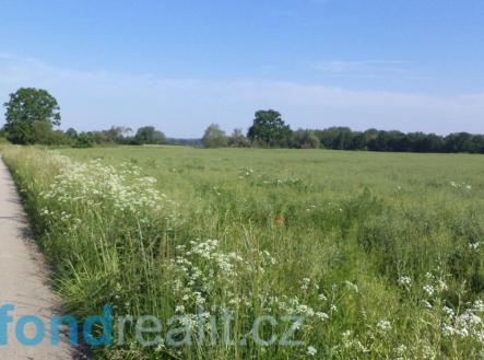 . | Prodej - pozemek pro komerční výstavbu, 4 938 m²