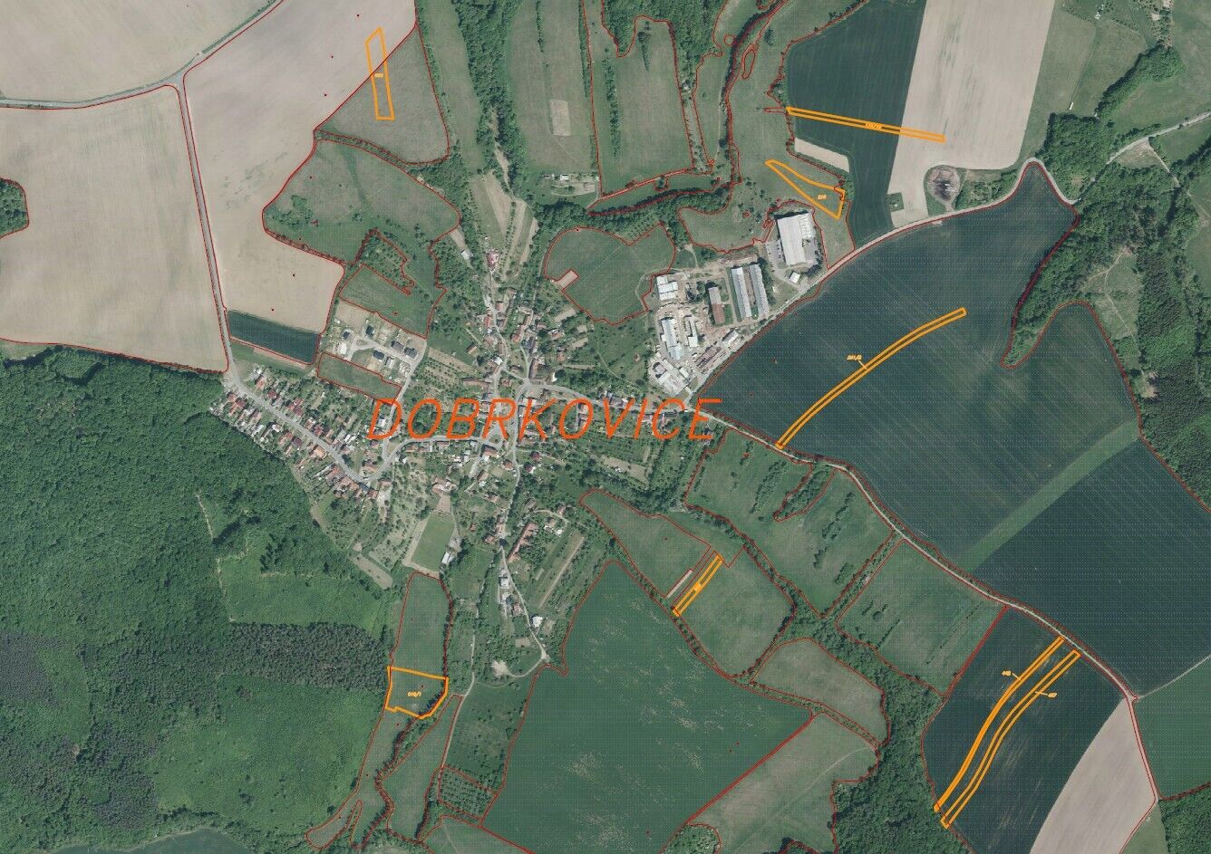 Prodej pozemků Dobrkovice