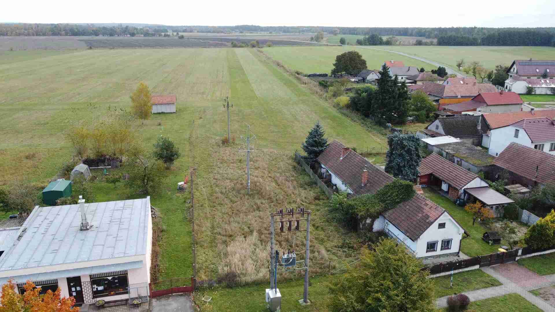 Dražba pozemků Tetov