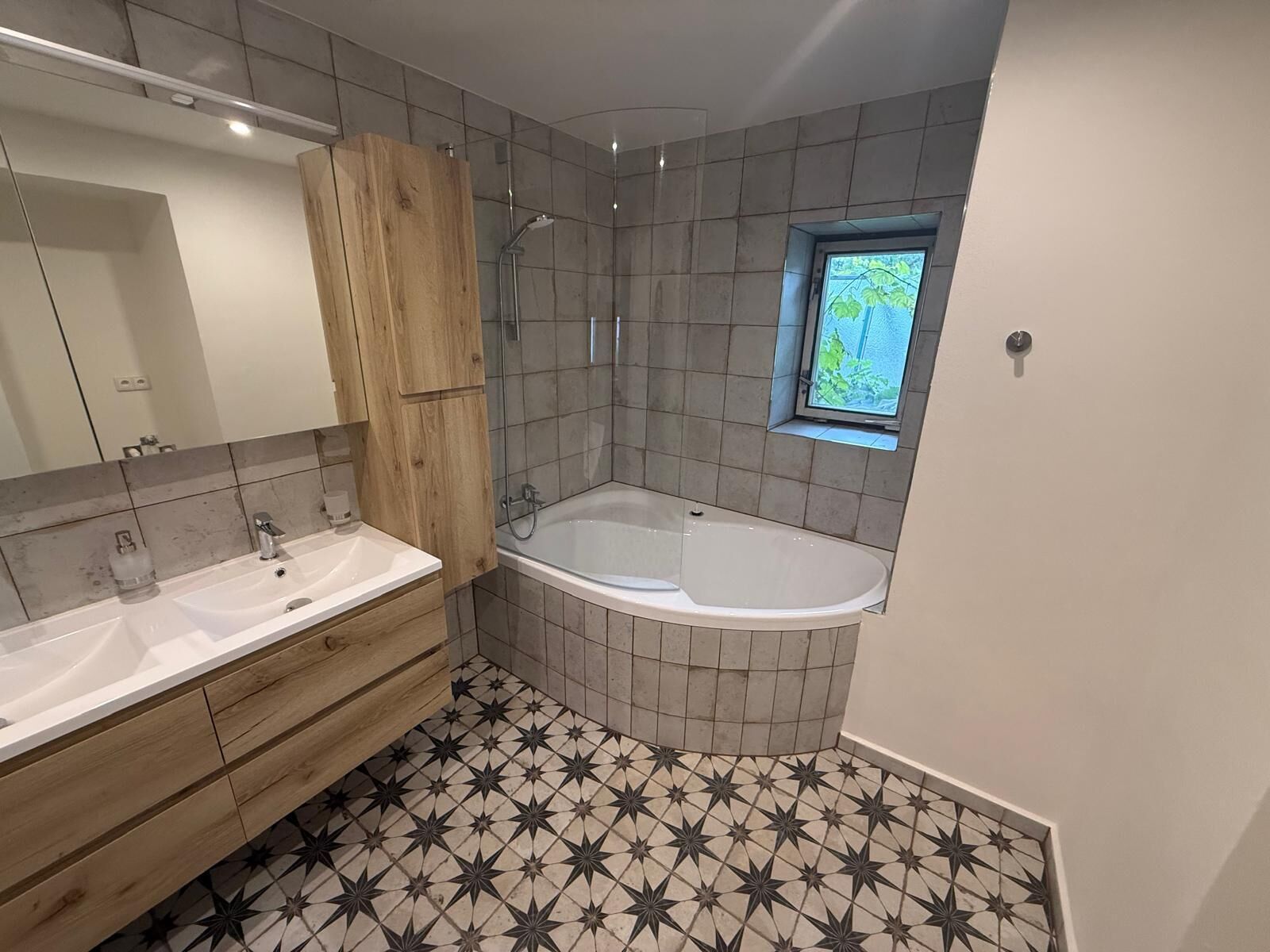 Nabízíme k pronájmu krásný byt v malebné vesničce na Jindřichohradecku