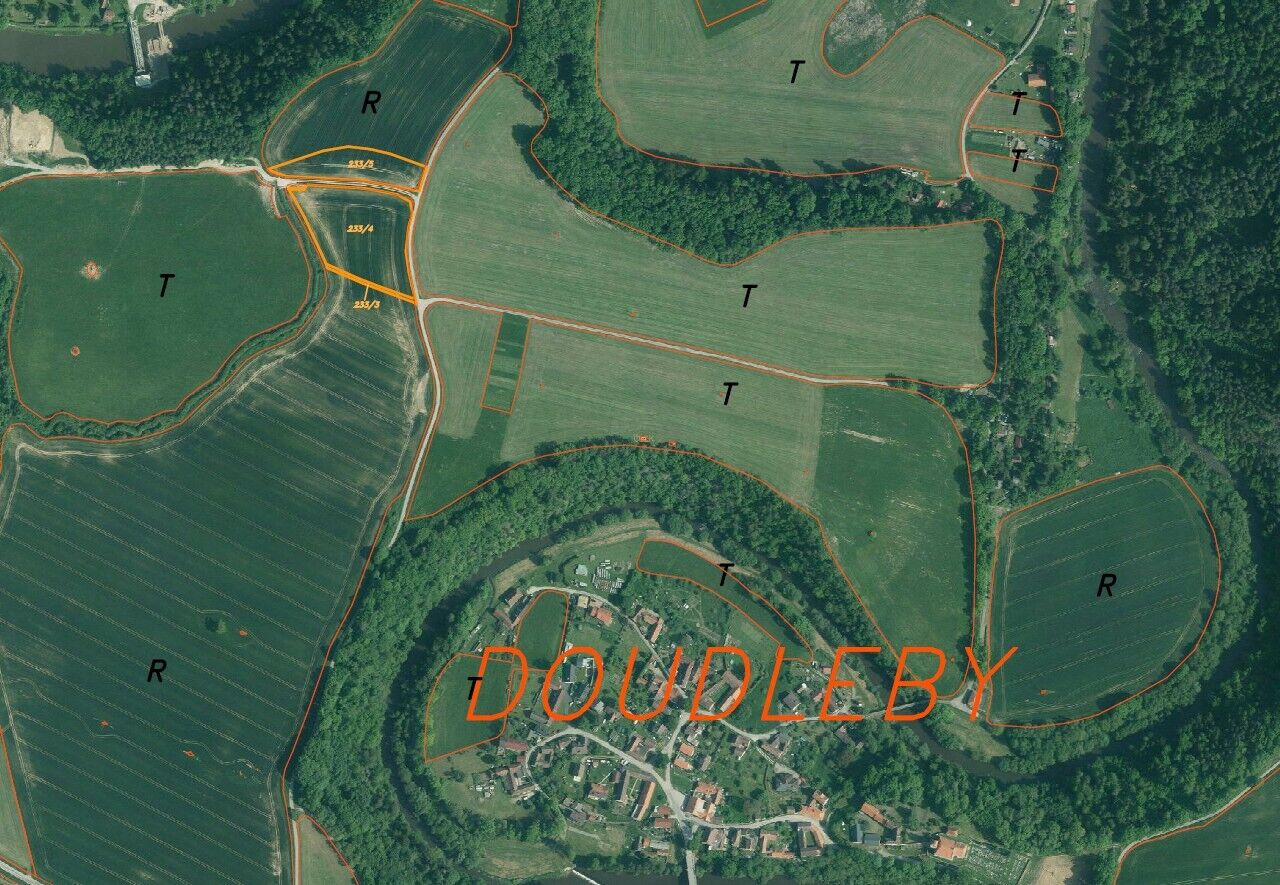 Prodej pozemků Doudleby