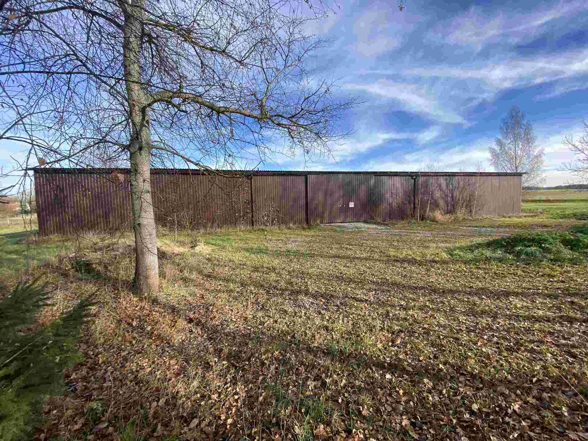 Prodej pozemků s halou Štiptoň