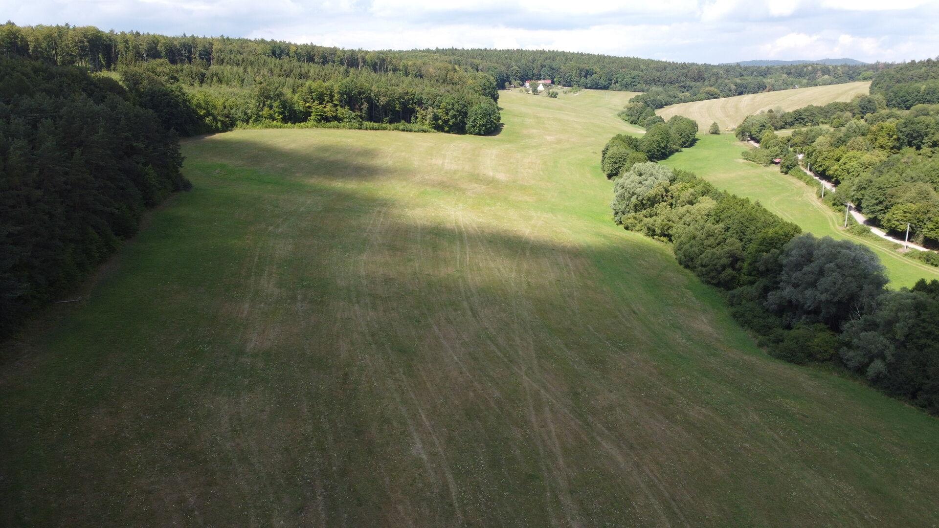 DRAŽBA pozemků Nevšová