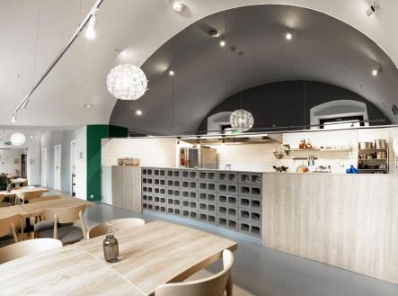 Pronájem - obchodní prostor, 352 m²