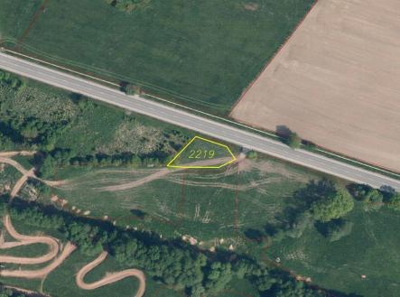 Prodej - pozemek, zemědělská půda, 885 m²