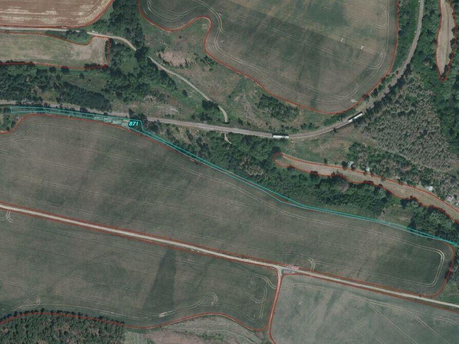 Dražba pozemků Urbaneč