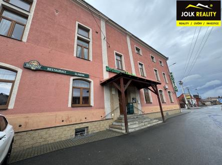 NIKOLA SUKENIKOVA PRODEJ RESTAURACE VINÁRNA SALONEK PENZION OPAVA KRAVAŘE | Prodej - restaurace, 750 m²