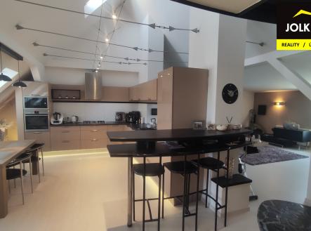 Pronájem luxusního bytu v Opavě ;  www.radek-svoboda (10) | Pronájem bytu, 6+kk, 270 m²