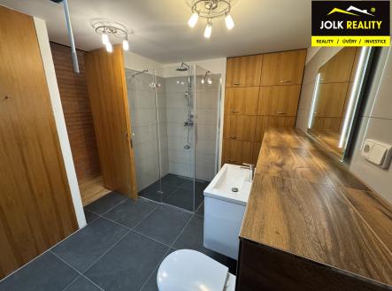 NIKOLA SUKENIKOVA JOLK REALITY PRODEJ BYTU OPAVA CENTRUM PODKROVNI MODERNÍ 3KK  | Prodej bytu, 3+kk, 112 m²
