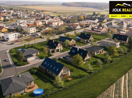 NIKOLA SUKENIKOVA JOLK REALITY PRODEJ POZEMKU OPAVA SLUŽOVICE | Prodej - pozemek pro bydlení, 585 m²