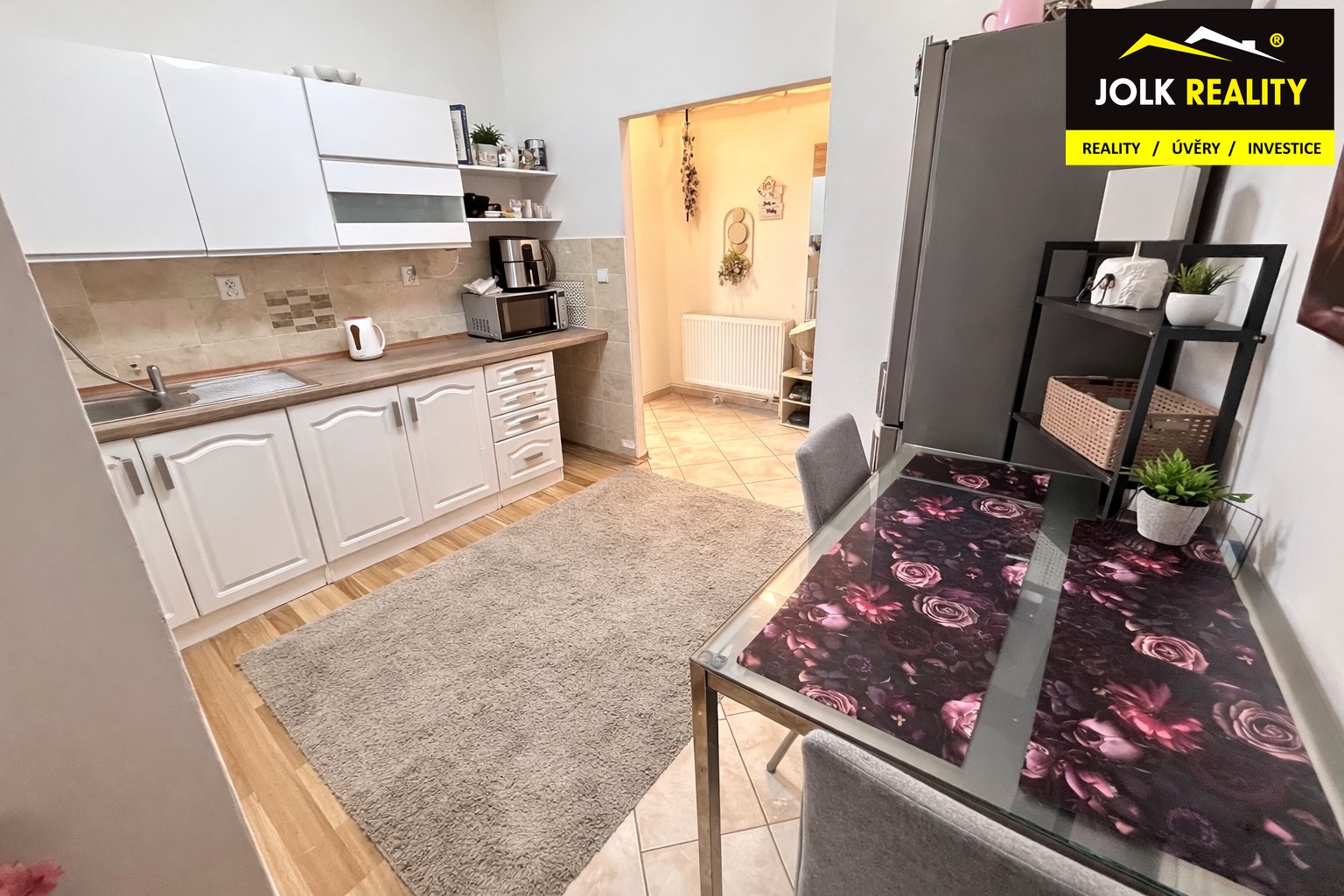 5FC27982-F5CC-45BD-BFE3-1999B1DAA010