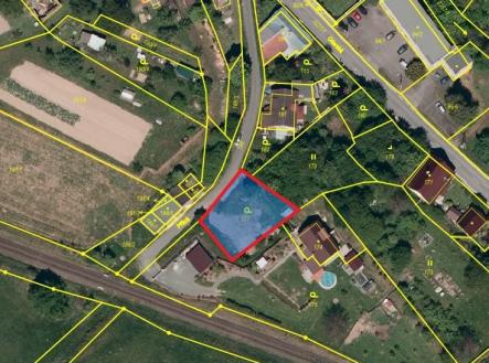 Půdorys s vyznačením pozemku | Prodej - pozemek pro bydlení, 553 m²