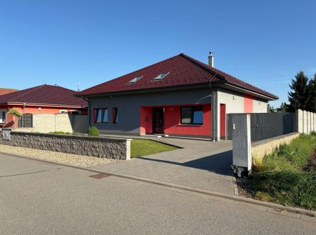 Prodej - dům/vila, 320 m²