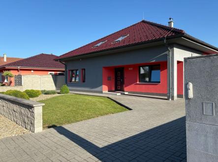 Prodej - dům/vila, 320 m²