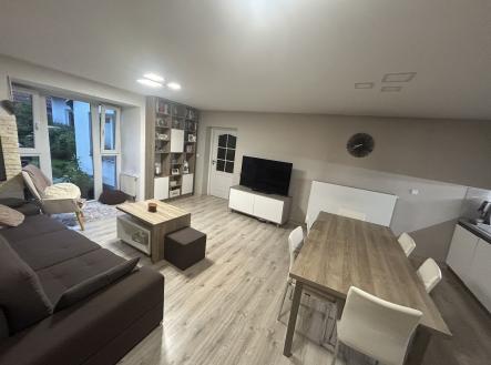Prodej - dům/vila, 280 m²
