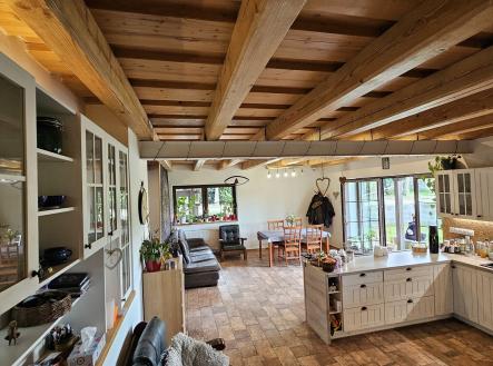 Prodej - dům/vila, 360 m²