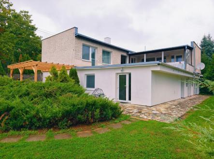 . | Prodej - dům/vila, 320 m²