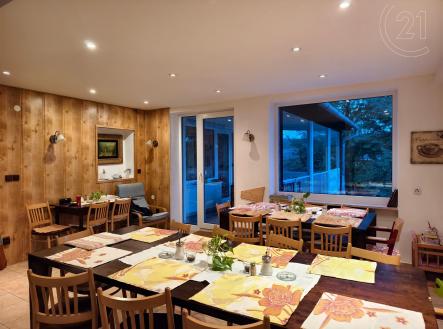 . | Prodej - dům/vila, 320 m²