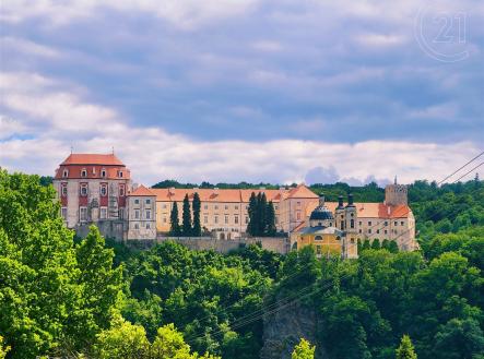 . | Prodej - dům/vila, 320 m²