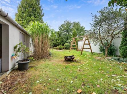   | Prodej - dům/vila, 297 m²