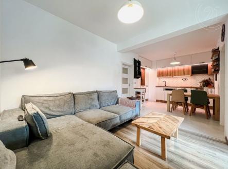 . | Pronájem bytu, 3+kk, 83 m²