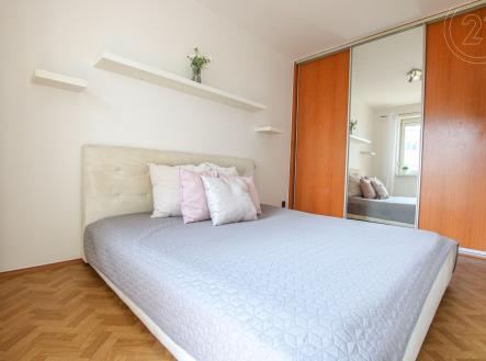 . | Pronájem bytu, 2+kk, 55 m²