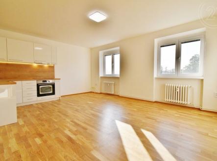 . | Pronájem bytu, 3+kk, 65 m²