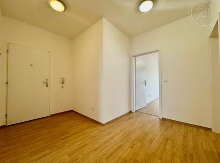 . | Pronájem bytu, 3+kk, 58 m²