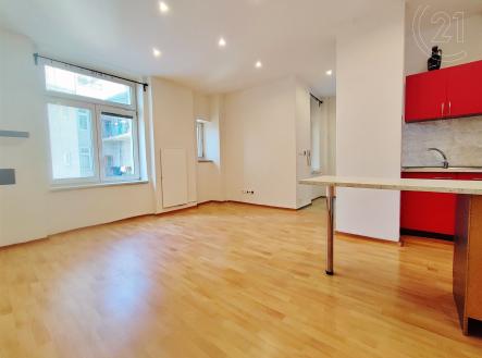 . | Pronájem bytu, 1+kk, 36 m²