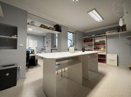 . | Pronájem - obchodní prostor, 60 m²