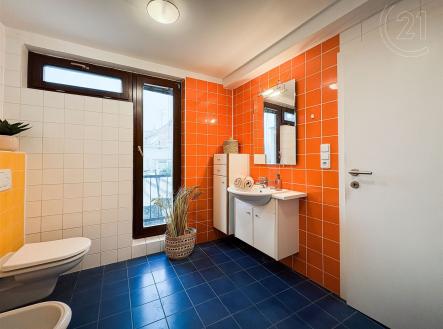 . | Pronájem - obchodní prostor, 60 m²