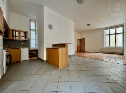 . | Pronájem bytu, 2+kk, 66 m²